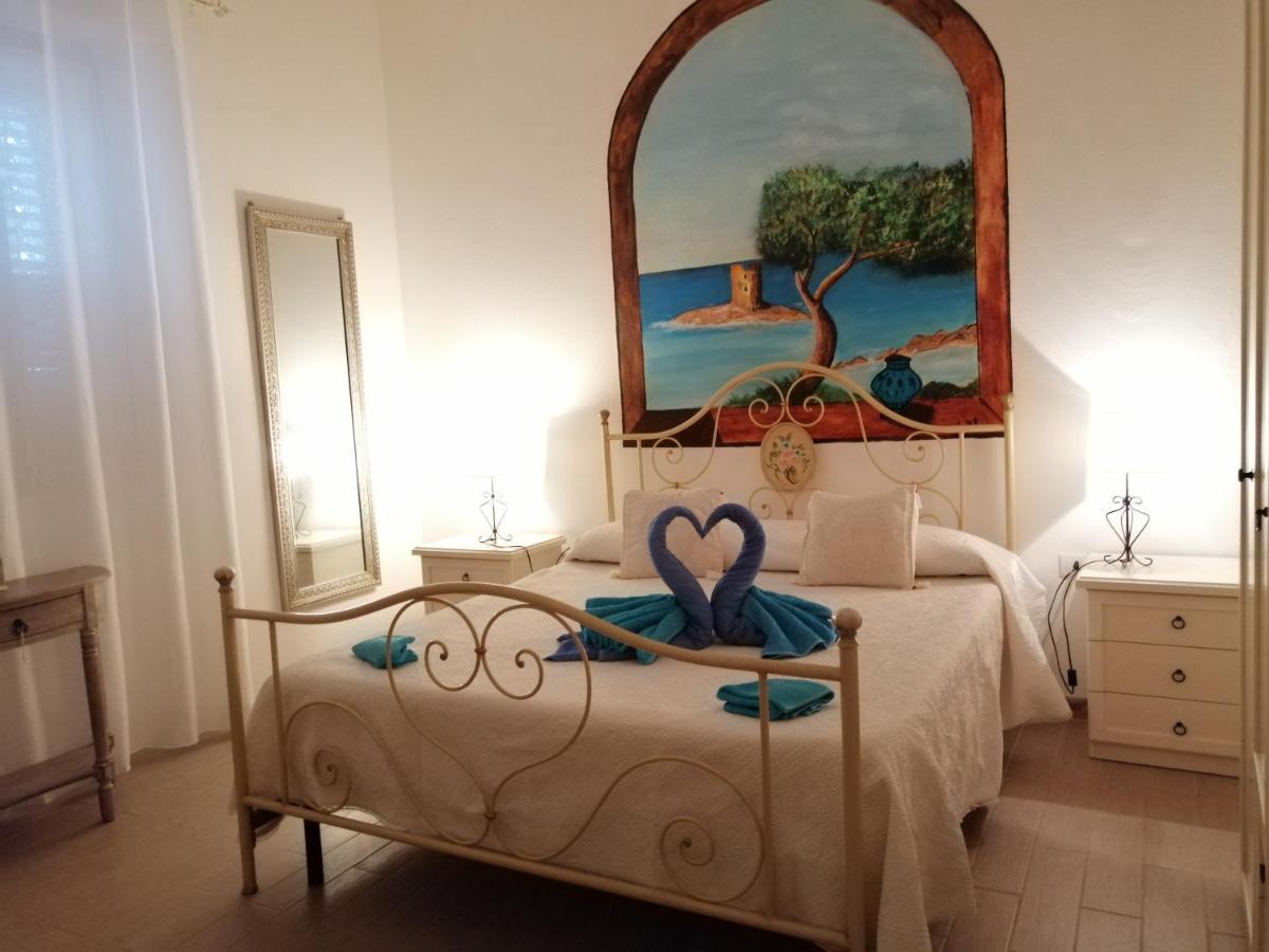 La Porta Sulla Costa Bed & Breakfast San Pantaleo Exterior foto