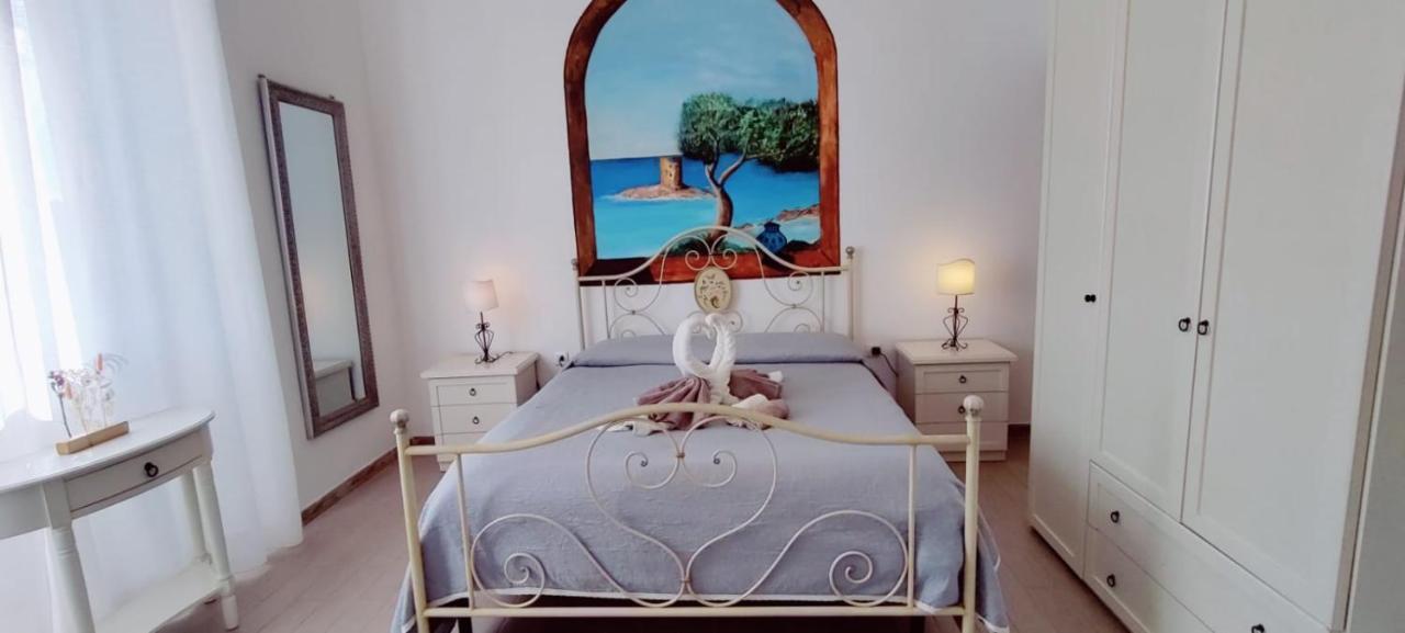 La Porta Sulla Costa Bed & Breakfast San Pantaleo Exterior foto
