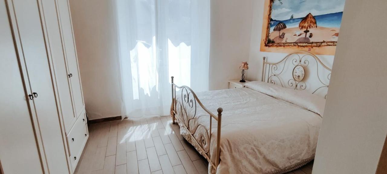 La Porta Sulla Costa Bed & Breakfast San Pantaleo Exterior foto