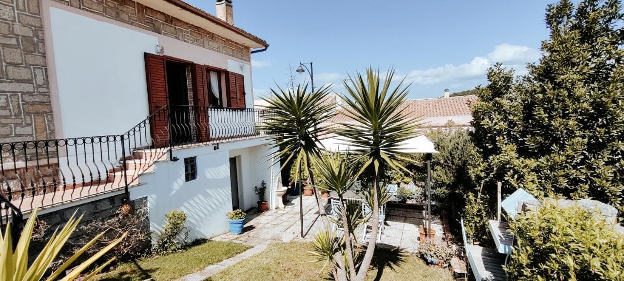 La Porta Sulla Costa Bed & Breakfast San Pantaleo Exterior foto