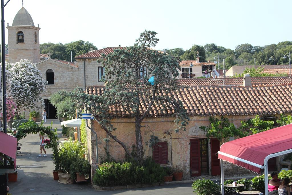 La Porta Sulla Costa Bed & Breakfast San Pantaleo Exterior foto