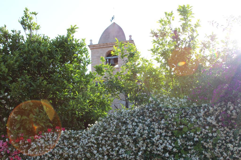 La Porta Sulla Costa Bed & Breakfast San Pantaleo Exterior foto